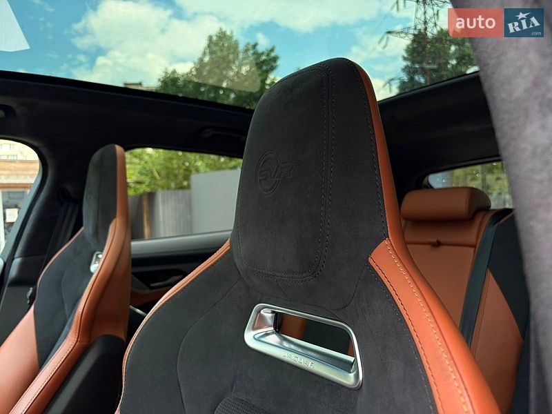 Позашляховик / Кросовер Jaguar F-Pace 2023 в Києві