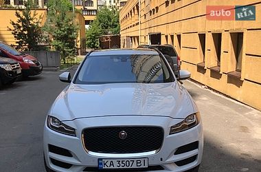 Внедорожник / Кроссовер Jaguar F-Pace 2017 в Киеве