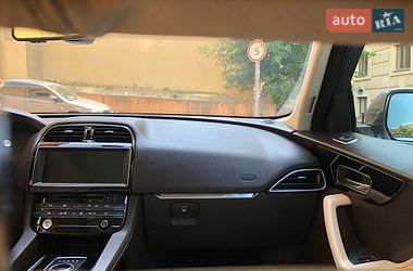 Внедорожник / Кроссовер Jaguar F-Pace 2017 в Киеве