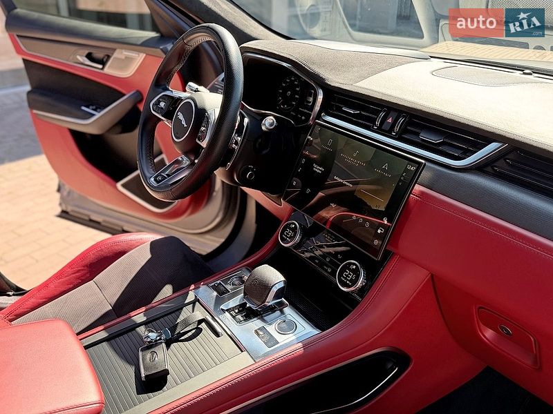 Внедорожник / Кроссовер Jaguar F-Pace 2021 в Чернигове
