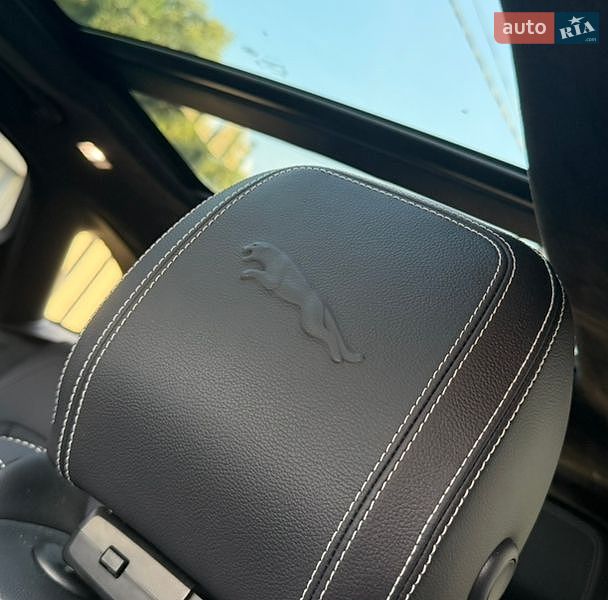 Внедорожник / Кроссовер Jaguar F-Pace 2023 в Киеве