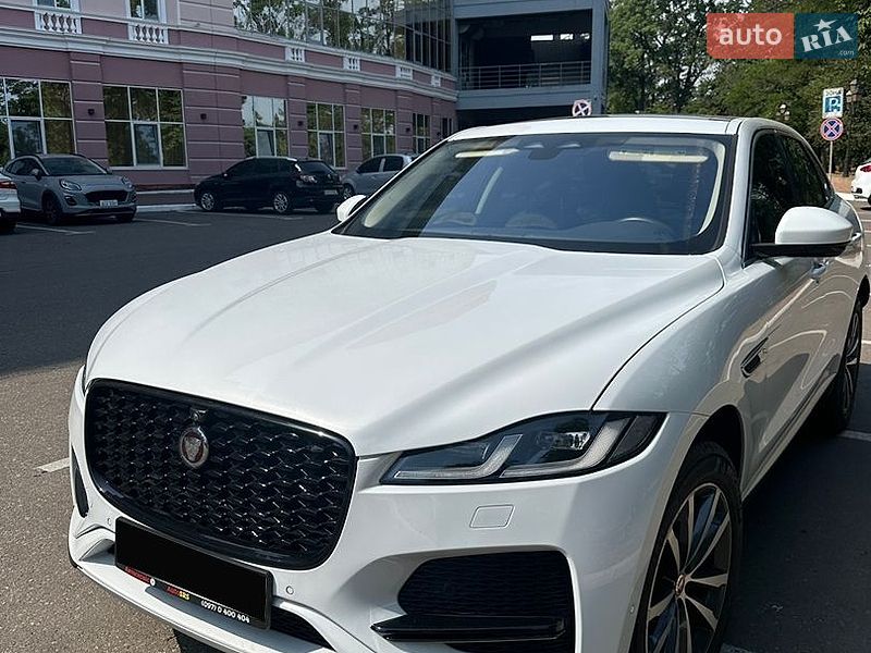 Jaguar F-Pace, фото з оголошення