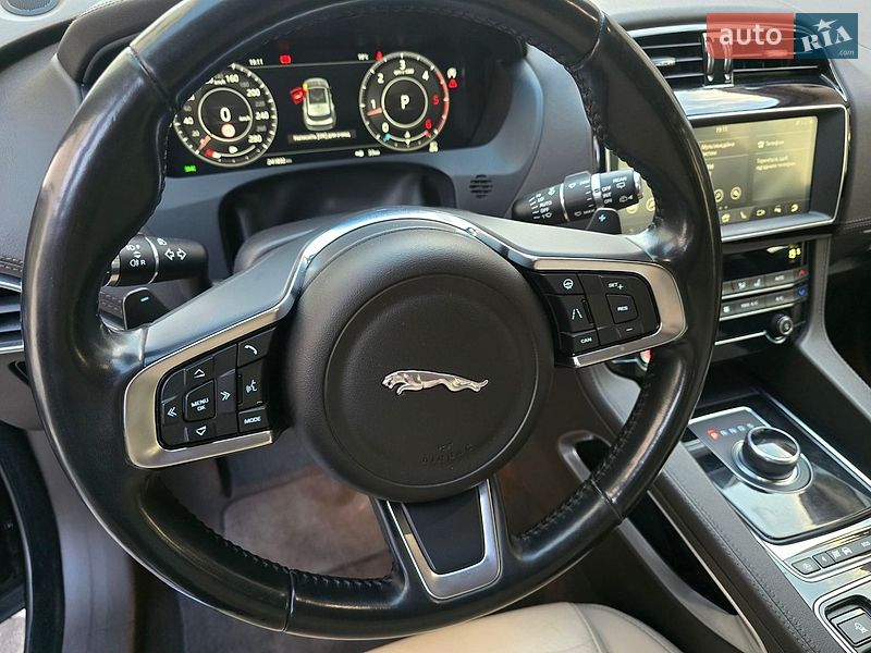 Внедорожник / Кроссовер Jaguar F-Pace 2020 в Ивано-Франковске