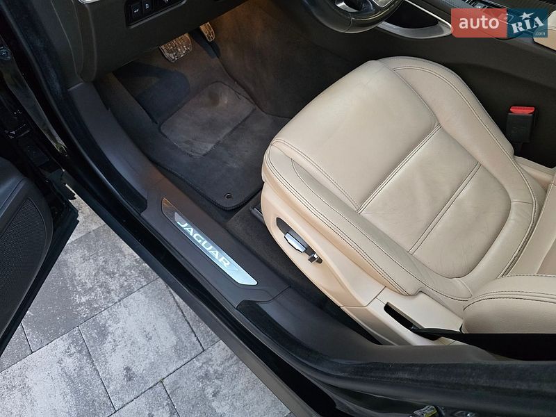 Внедорожник / Кроссовер Jaguar F-Pace 2020 в Ивано-Франковске