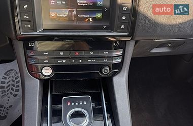 Позашляховик / Кросовер Jaguar F-Pace 2018 в Києві фото 41 Позашляховик / Кросовер Jaguar F-Pace 2018 в Києві