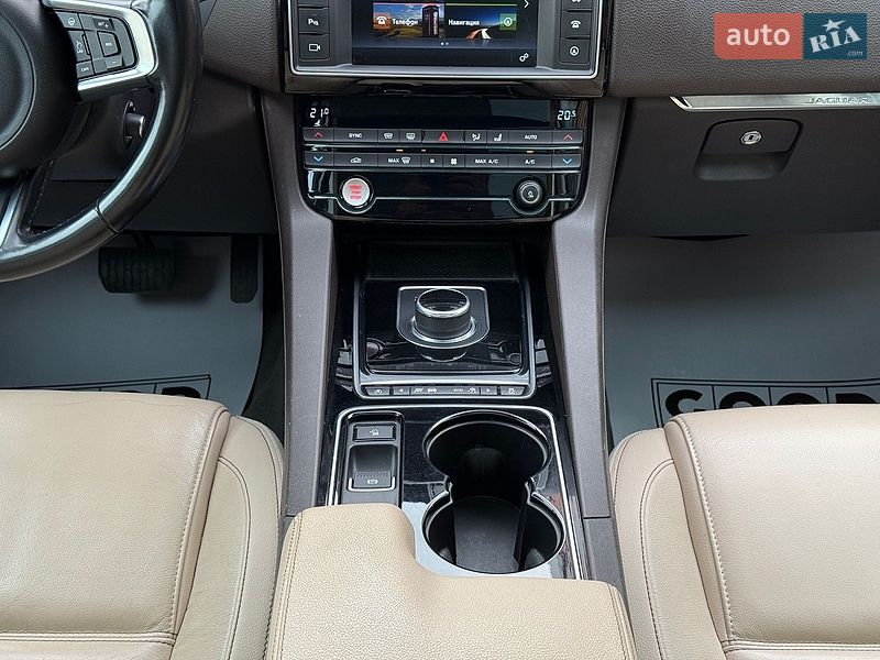 Позашляховик / Кросовер Jaguar F-Pace 2016 в Одесі