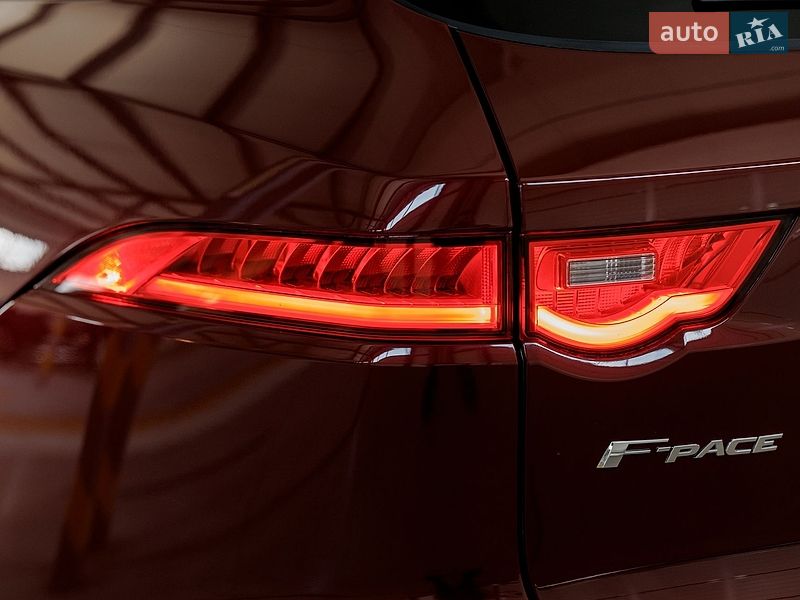 Позашляховик / Кросовер Jaguar F-Pace 2016 в Чернівцях