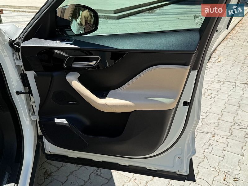 Позашляховик / Кросовер Jaguar F-Pace 2019 в Тернополі