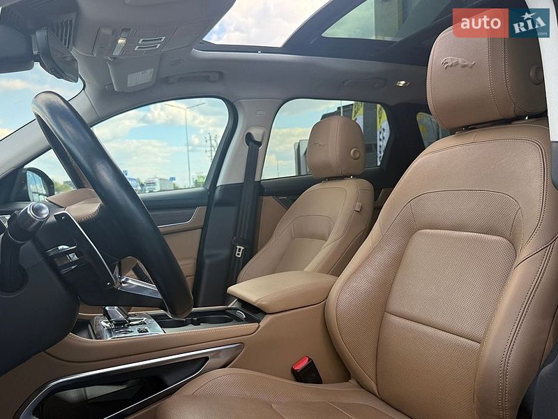 Позашляховик / Кросовер Jaguar F-Pace 2021 в Львові