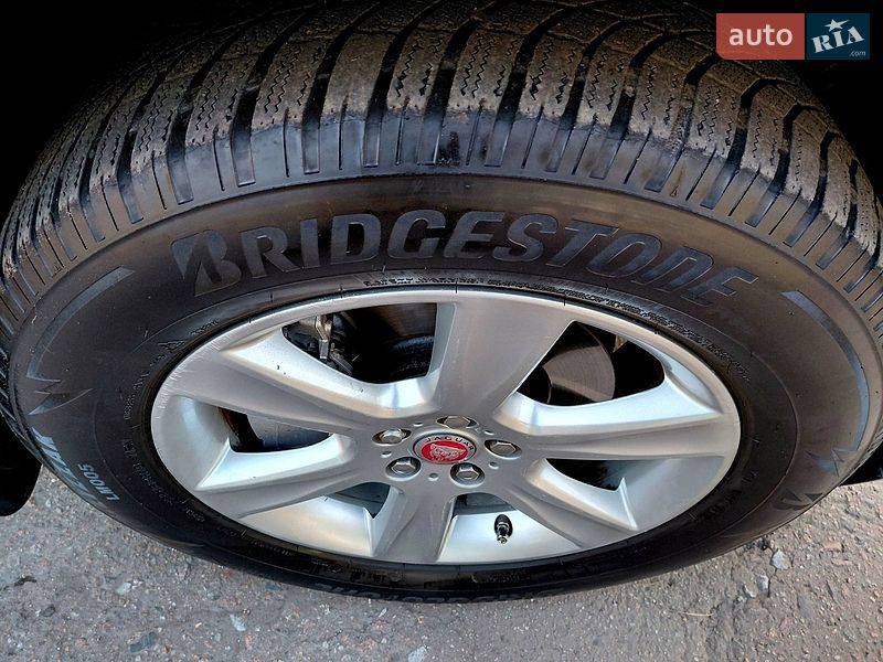 Позашляховик / Кросовер Jaguar F-Pace 2016 в Чернігові фото 26 Позашляховик / Кросовер Jaguar F-Pace 2016 в Чернігові