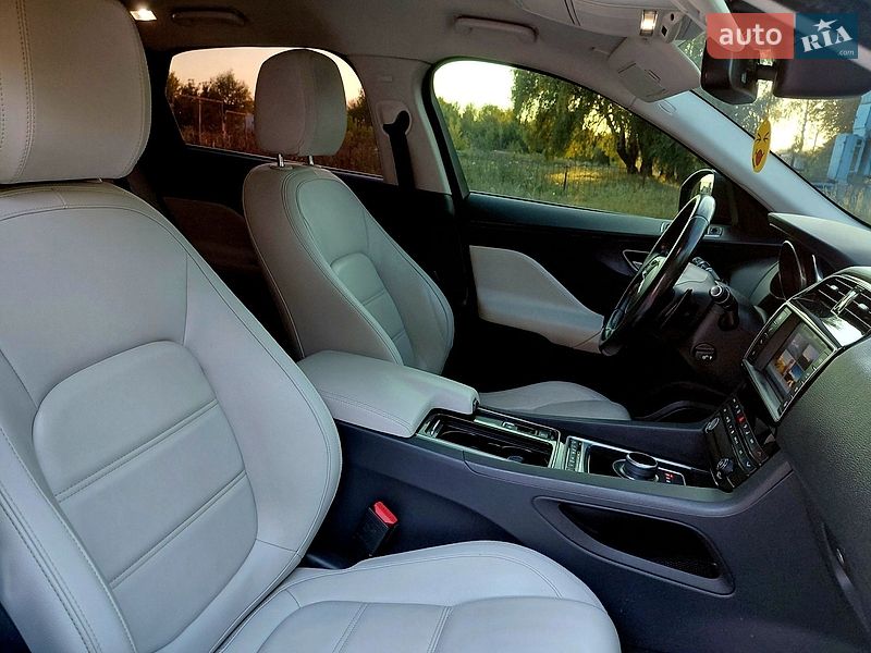 Позашляховик / Кросовер Jaguar F-Pace 2016 в Чернігові фото 30 Позашляховик / Кросовер Jaguar F-Pace 2016 в Чернігові