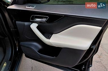 Позашляховик / Кросовер Jaguar F-Pace 2016 в Чернігові фото 33 Позашляховик / Кросовер Jaguar F-Pace 2016 в Чернігові