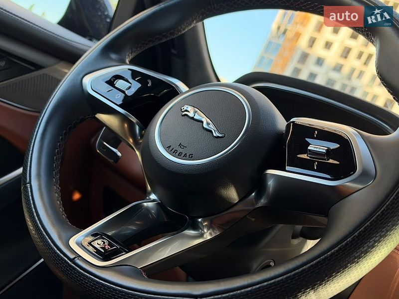 Внедорожник / Кроссовер Jaguar F-Pace 2024 в Киеве