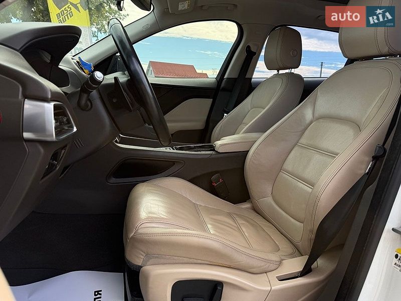 Позашляховик / Кросовер Jaguar F-Pace 2016 в Коломиї