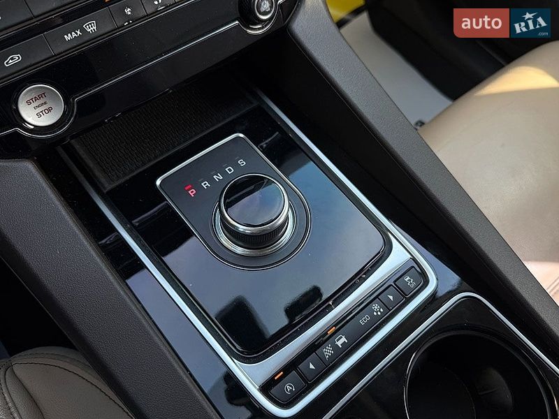 Позашляховик / Кросовер Jaguar F-Pace 2016 в Коломиї