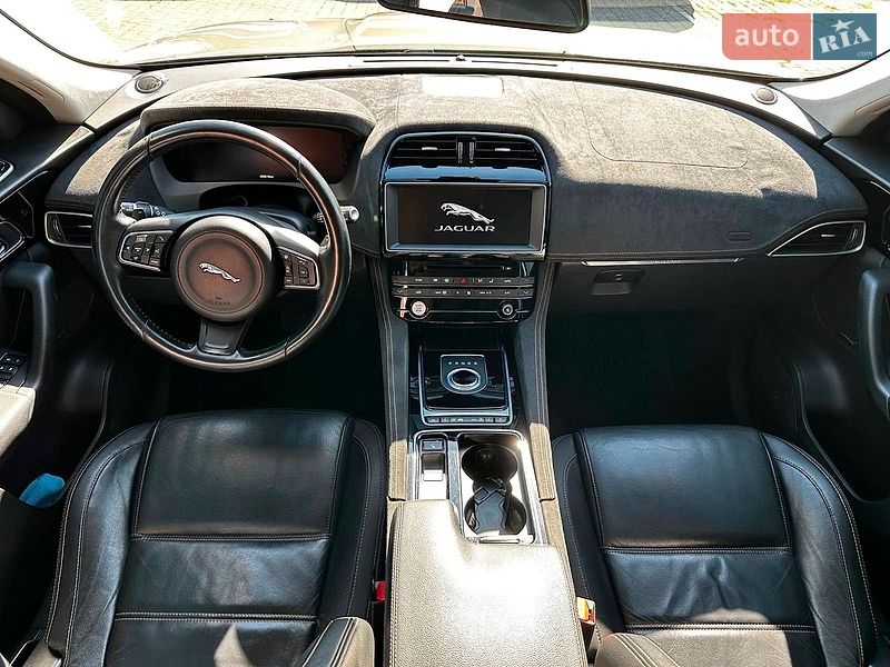 Внедорожник / Кроссовер Jaguar F-Pace 2016 в Одессе