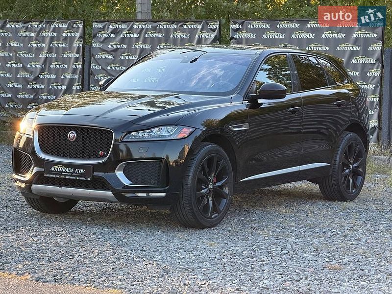 Jaguar F-Pace, photos from the listing