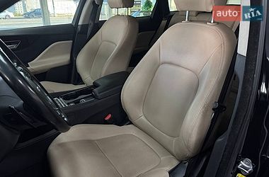 Внедорожник / Кроссовер Jaguar F-Pace 2016 в Киеве