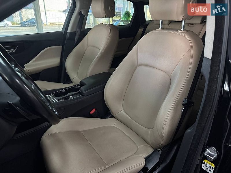 Внедорожник / Кроссовер Jaguar F-Pace 2016 в Киеве