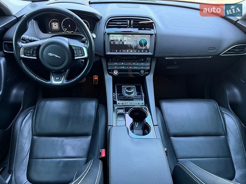Позашляховик / Кросовер Jaguar F-Pace 2016 в Одесі фото 12 Позашляховик / Кросовер Jaguar F-Pace 2016 в Одесі