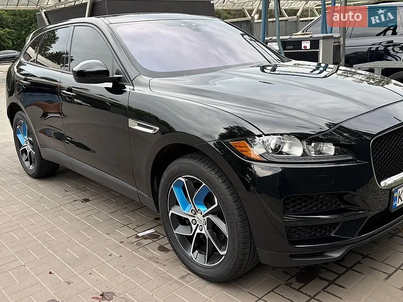 Jaguar F-Pace 2016