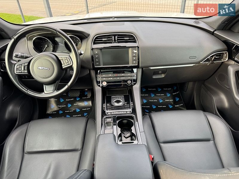 Позашляховик / Кросовер Jaguar F-Pace 2018 в Рівному фото 4 Позашляховик / Кросовер Jaguar F-Pace 2018 в Рівному
