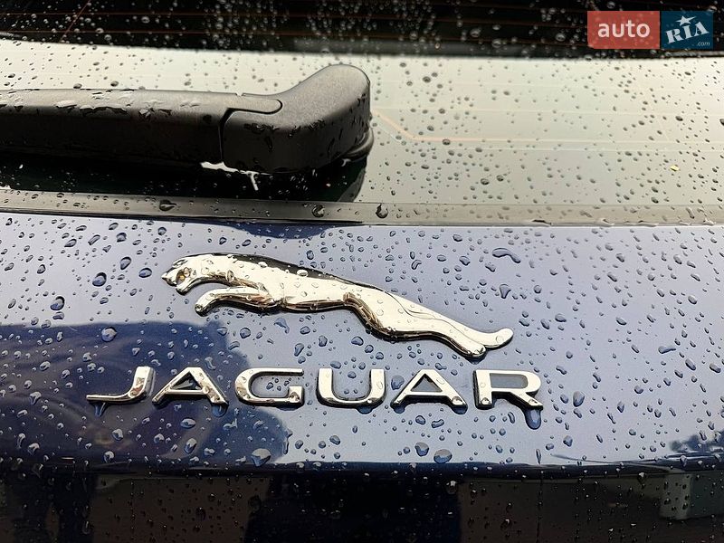 Внедорожник / Кроссовер Jaguar F-Pace 2016 в Киеве