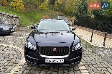 Внедорожник / Кроссовер Jaguar F-Pace 2016 в Киеве