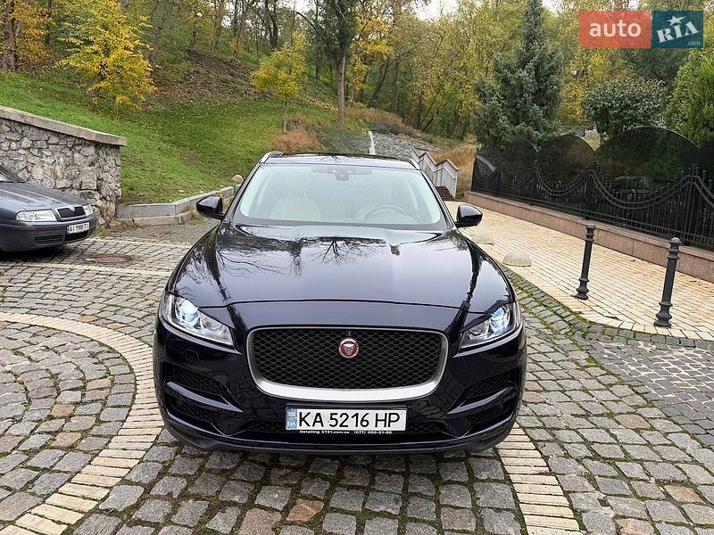 Внедорожник / Кроссовер Jaguar F-Pace 2016 в Киеве