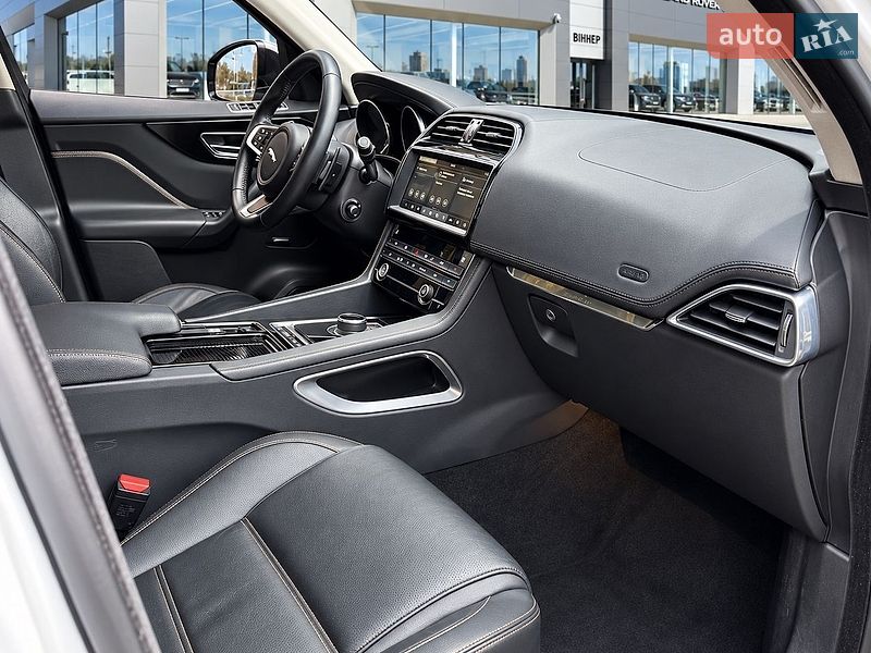 Внедорожник / Кроссовер Jaguar F-Pace 2020 в Киеве