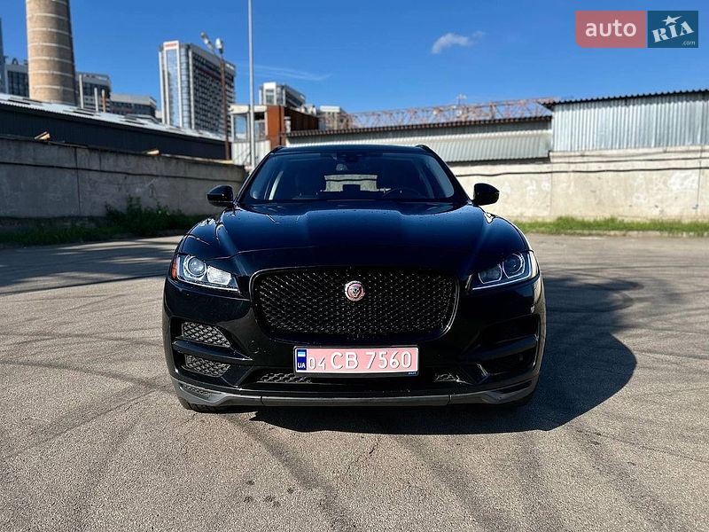 Внедорожник / Кроссовер Jaguar F-Pace 2016 в Киеве