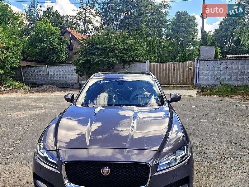 Jaguar F-Pace