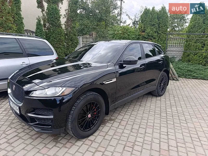 Jaguar F-Pace
