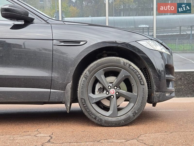 Внедорожник / Кроссовер Jaguar F-Pace 2019 в Киеве