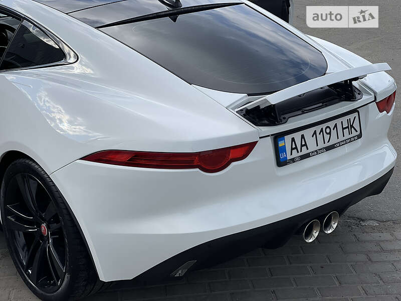 Купе Jaguar F-Type 2015 в Киеве