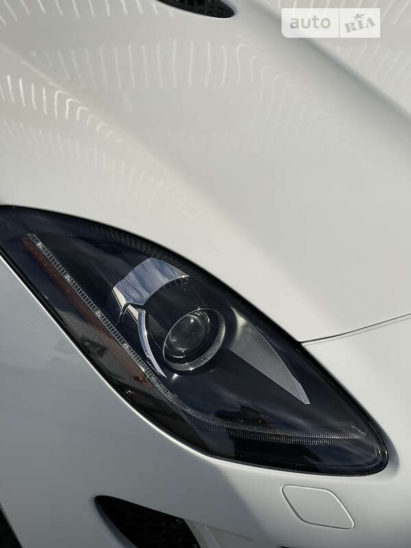 Купе Jaguar F-Type 2015 в Киеве
