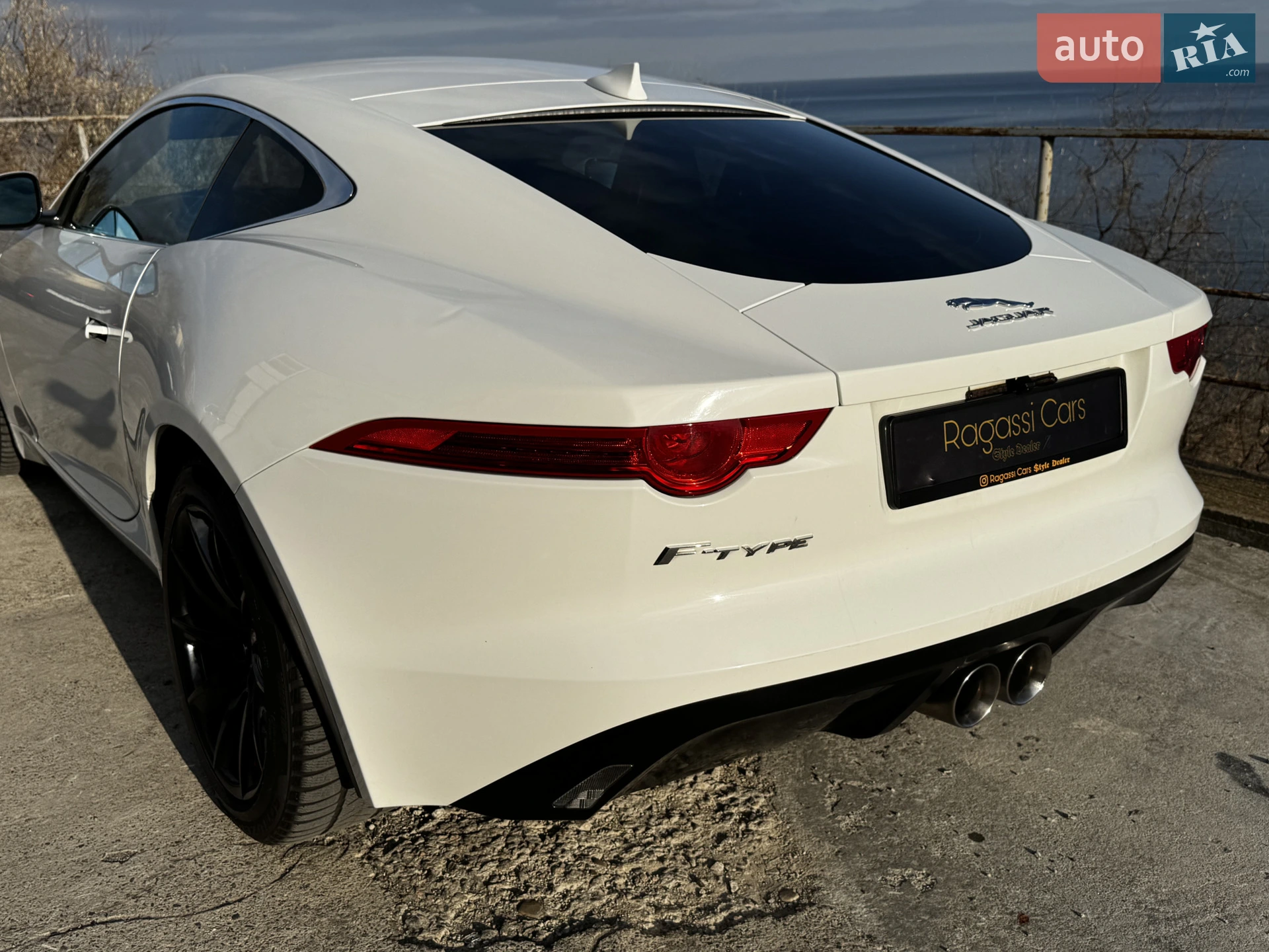 2016 Jaguar F-Type - мініатюра 17