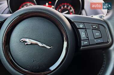 Купе Jaguar F-Type 2016 в 