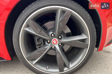 Купе Jaguar F-Type 2015 в 