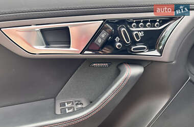 Купе Jaguar F-Type 2015 в 