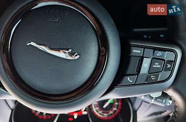 Купе Jaguar F-Type 2016 в 