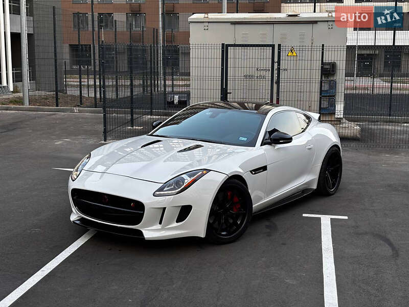 Купе Jaguar F-Type 2016 в 
