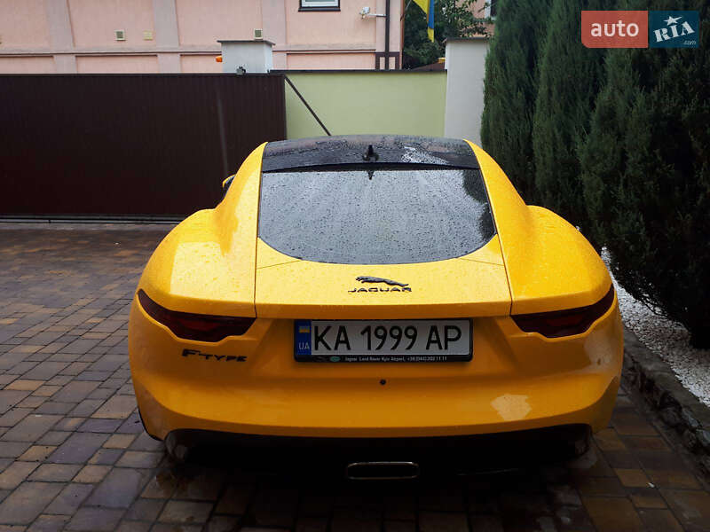Купе Jaguar F-Type 2021 в 
