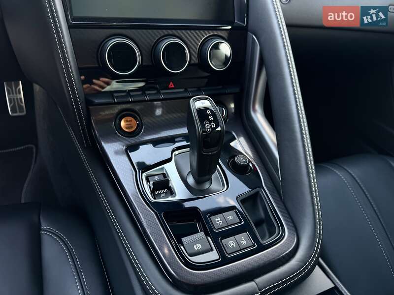 Купе Jaguar F-Type 2015 в Киеве