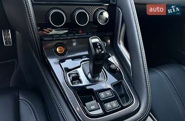 Купе Jaguar F-Type 2015 в 