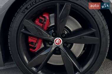 Купе Jaguar F-Type 2015 в 