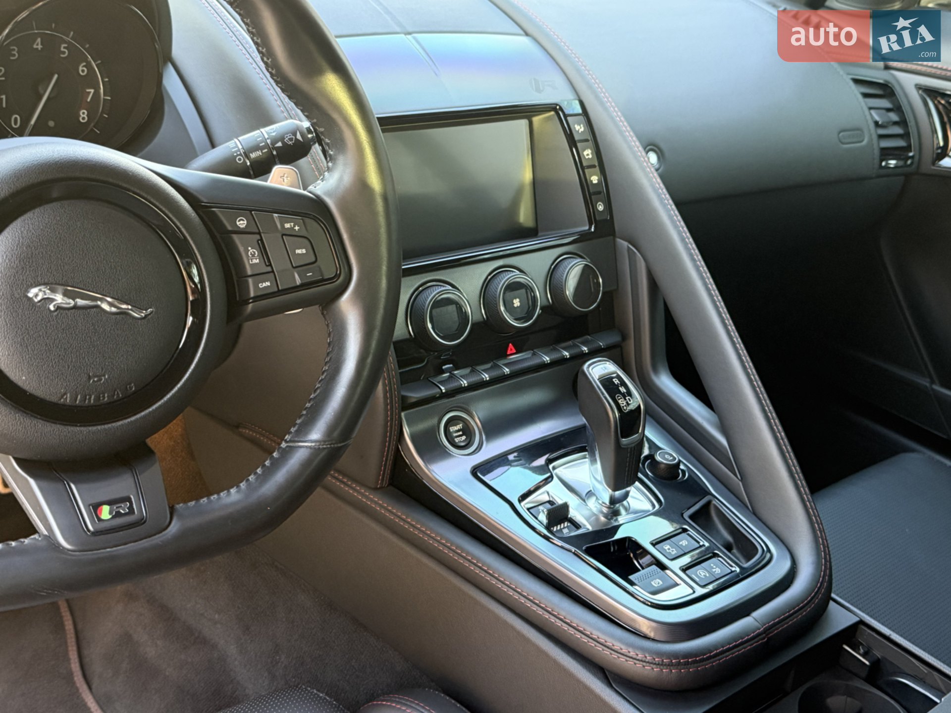 2017 Jaguar F-Type - мініатюра 18