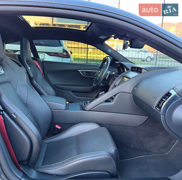 Купе Jaguar F-Type 2019 в Киеве фото 10 Купе Jaguar F-Type 2019 в Киеве