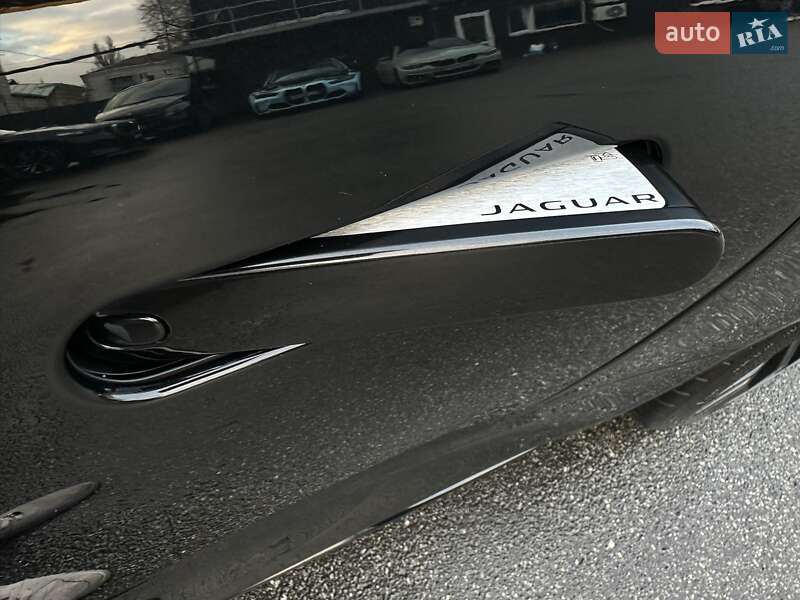 Купе Jaguar F-Type 2023 в Киеве фото 37 Купе Jaguar F-Type 2023 в Киеве