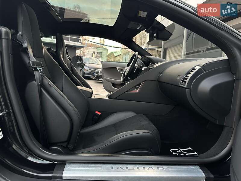 Купе Jaguar F-Type 2023 в Киеве фото 53 Купе Jaguar F-Type 2023 в Киеве